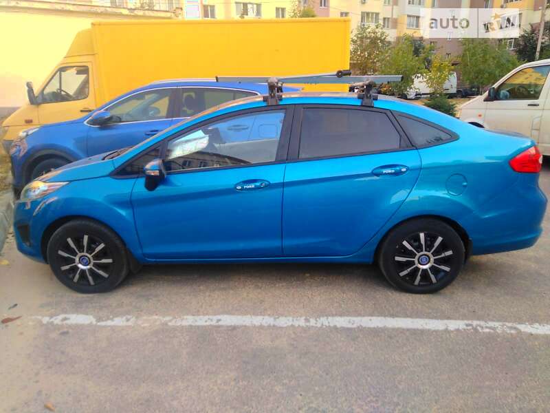 2013 ford fiesta