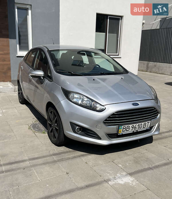 2014 ford fiesta