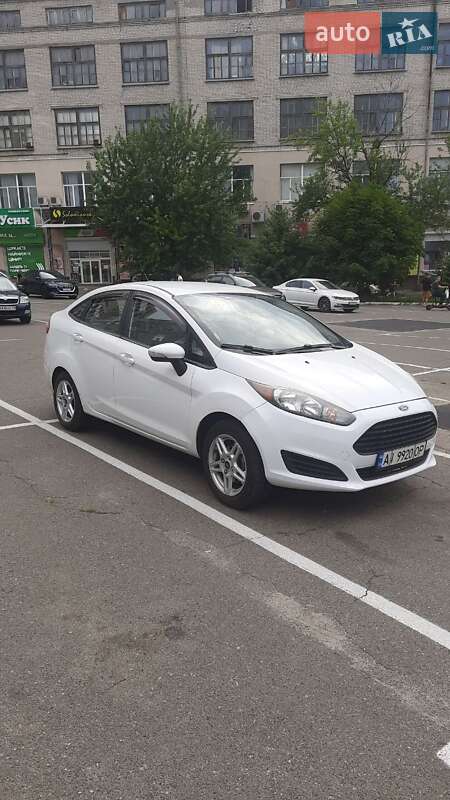 2015 ford fiesta
