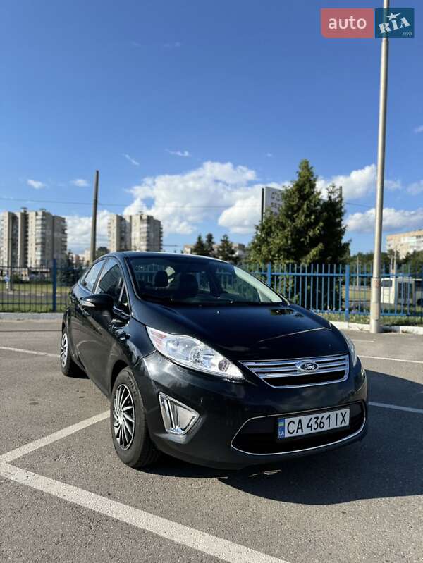 2013 ford fiesta