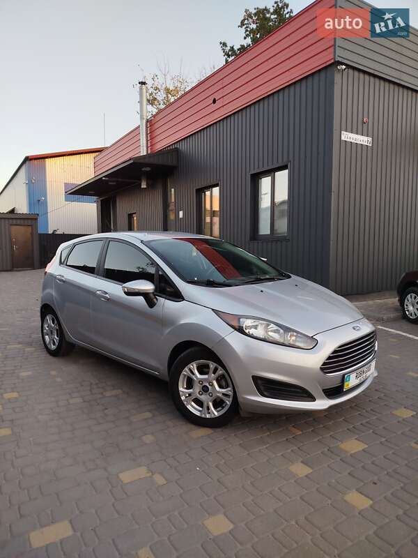 2015 ford fiesta