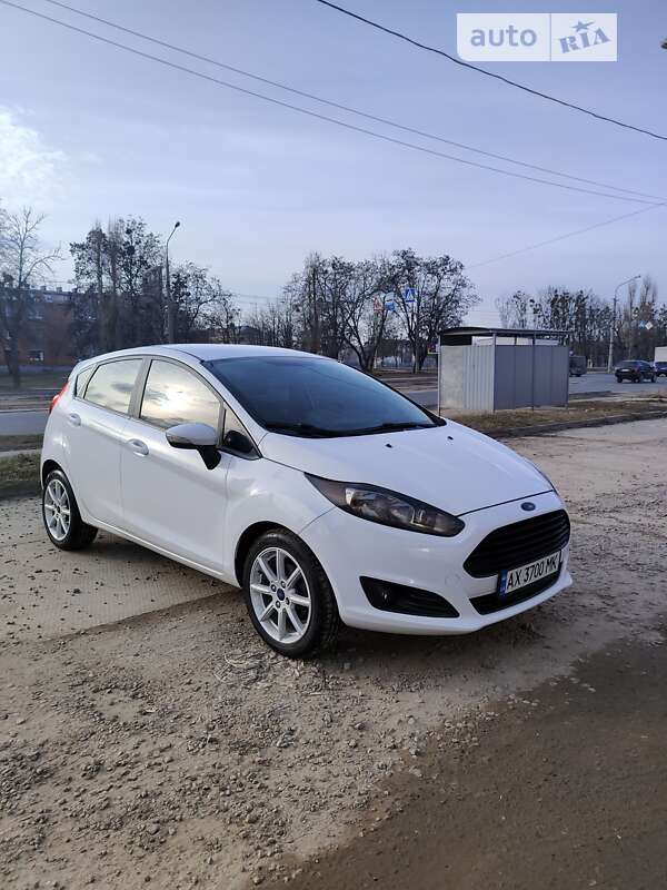 2016 ford fiesta