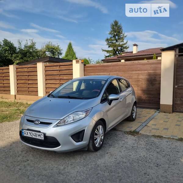 2013 ford fiesta