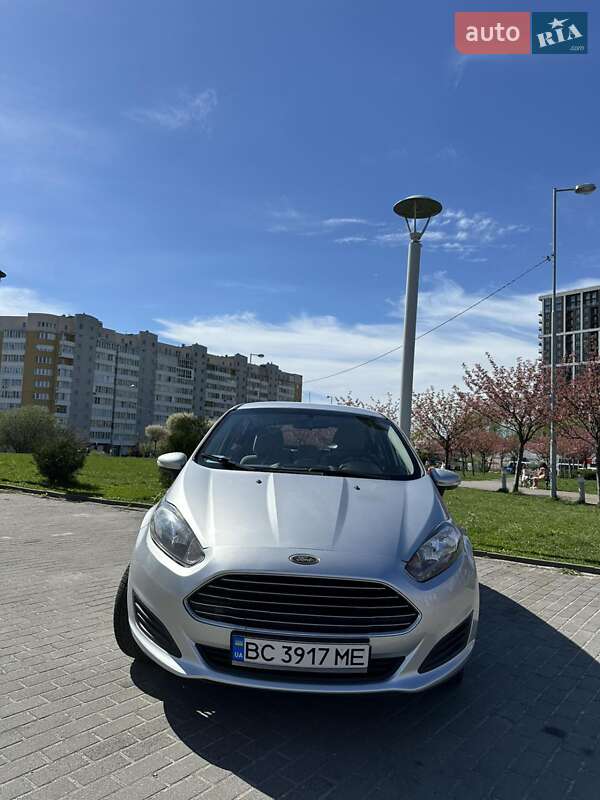2014 ford fiesta