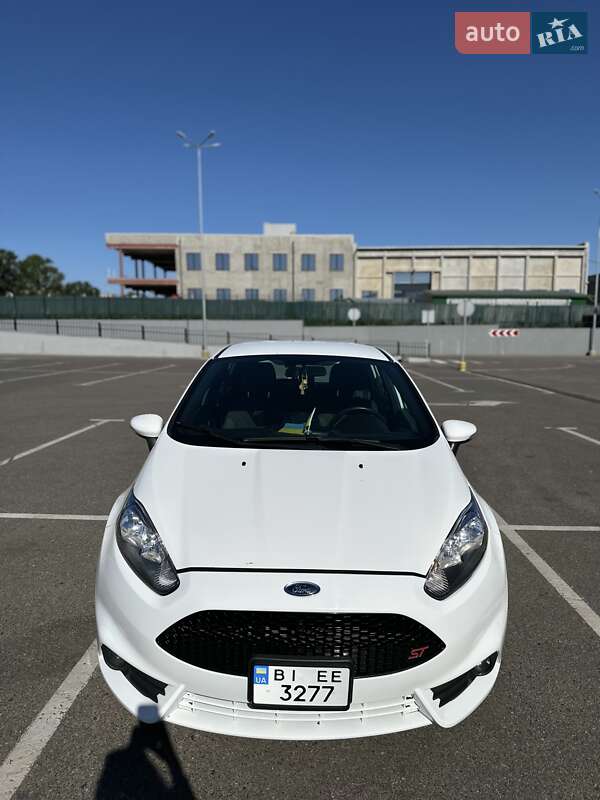 2013 ford fiesta