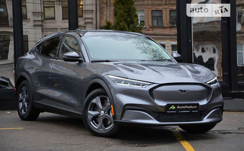 2020 ford mustang mach-e