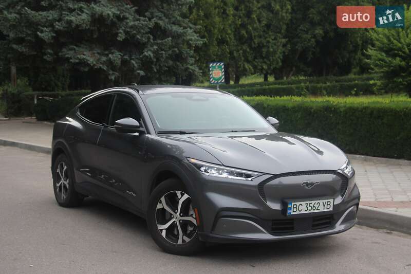 2021 ford mustang mach-e