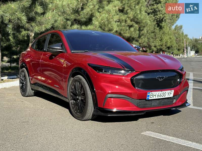 2020 ford mustang mach-e