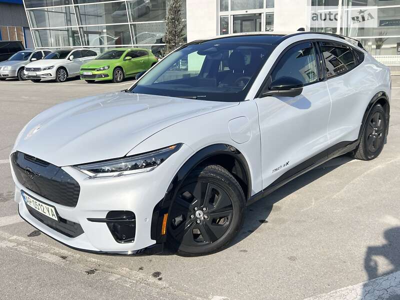 2021 ford mustang mach-e