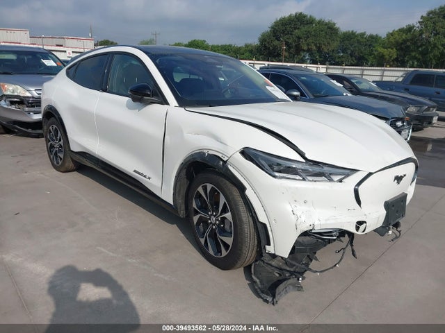 2021 ford mustang mach-e