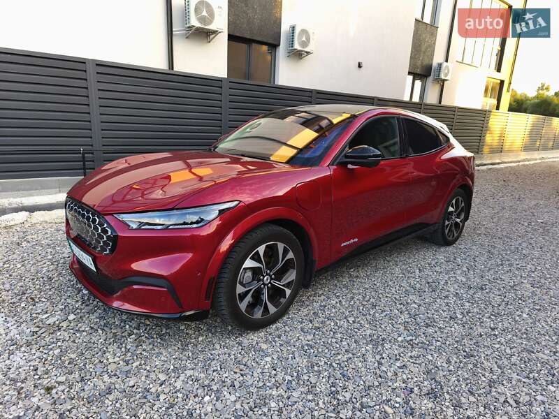 2021 ford mustang mach-e