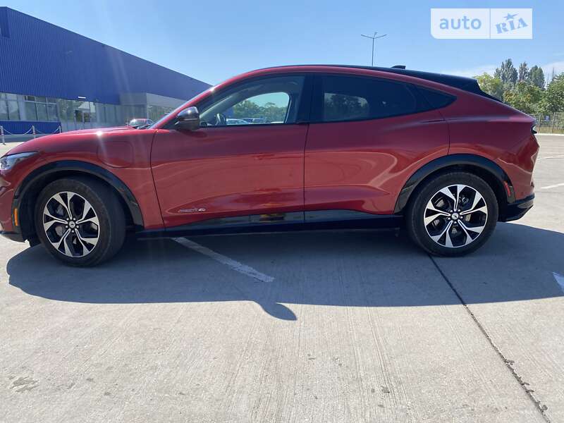 2022 FORD Mustang Mach-E