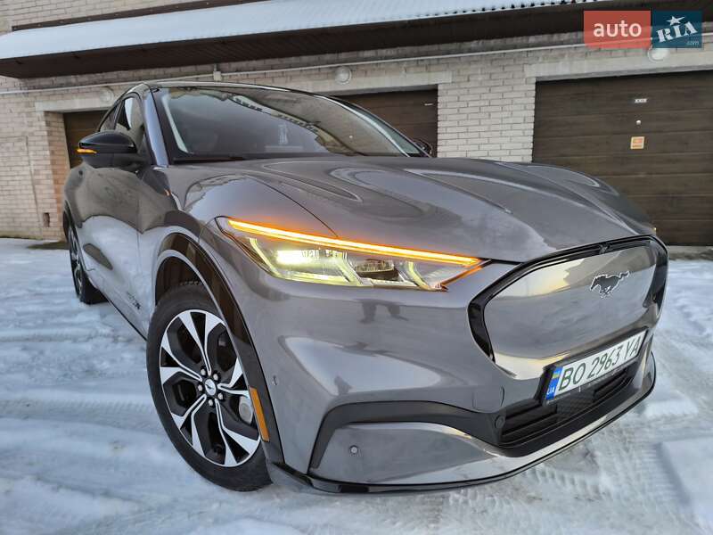 2021 ford mustang mach-e