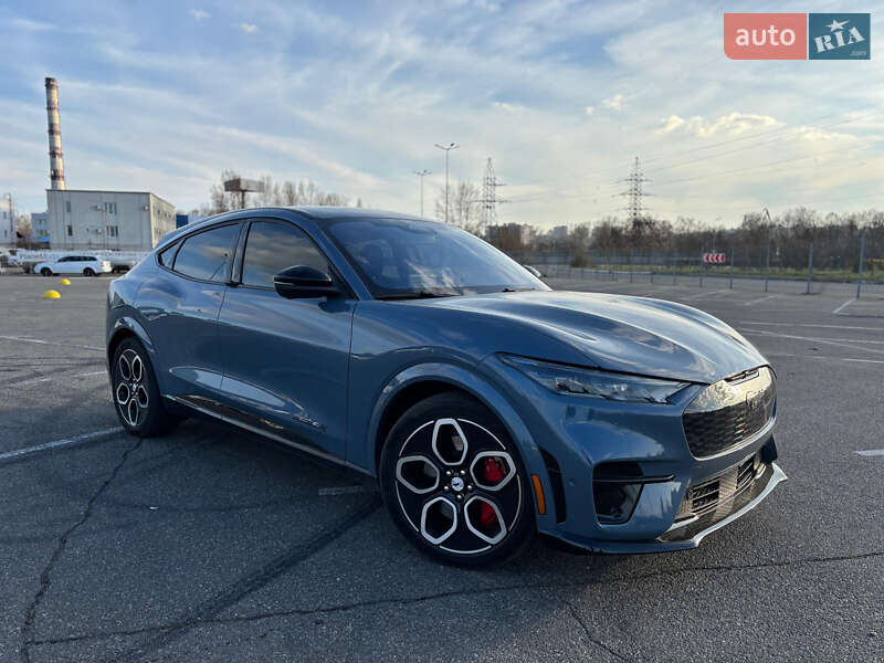 2023 ford mustang mach-e