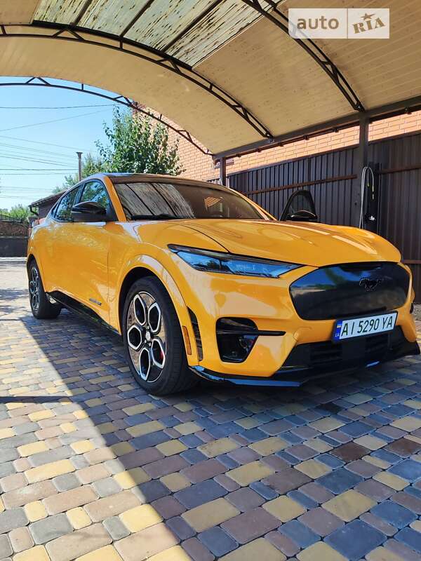 2021 ford mustang mach-e