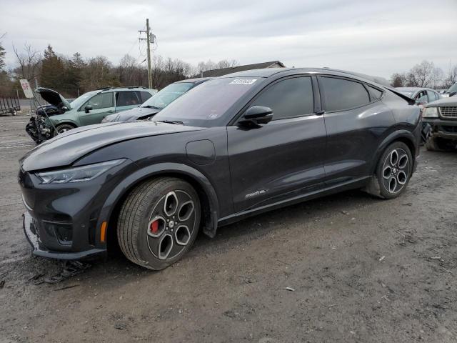 2022 ford mustang mach-e