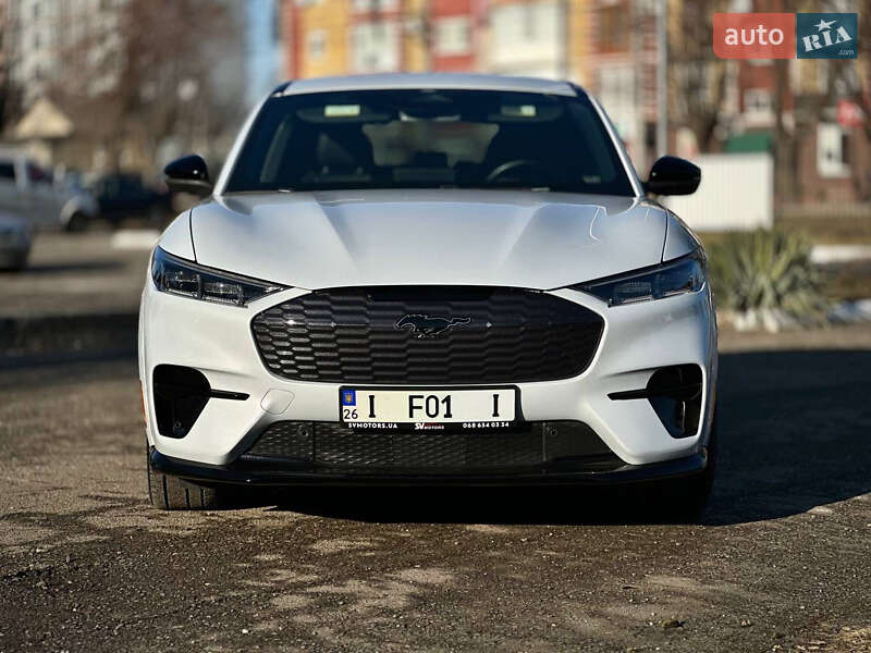2021 ford mustang mach-e
