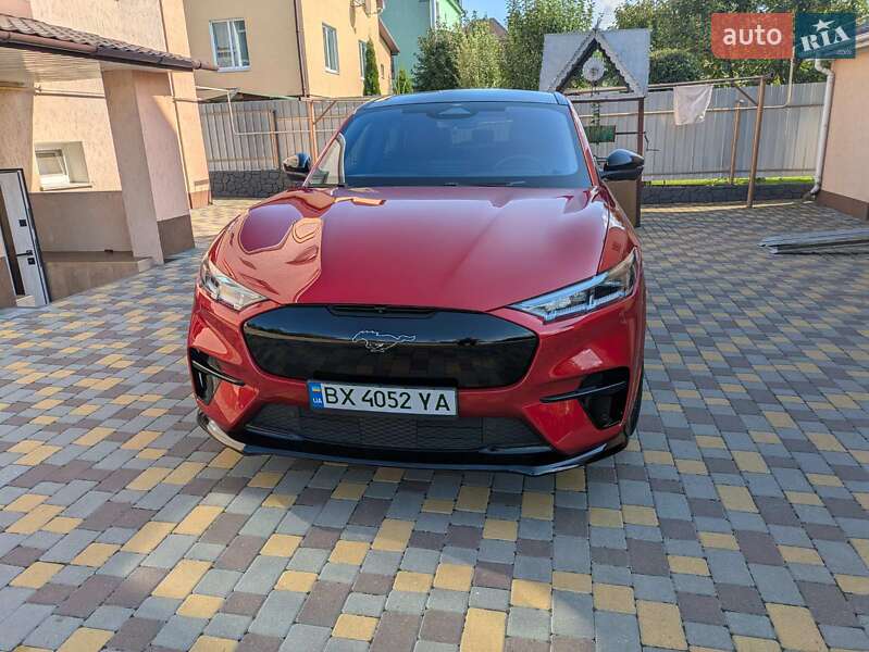 2021 ford mustang mach-e