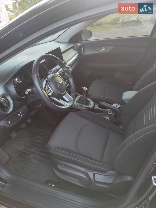 2019 kia forte