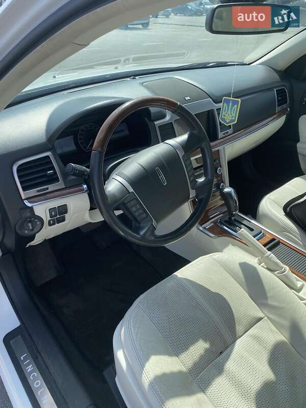 2012 lincoln mkz