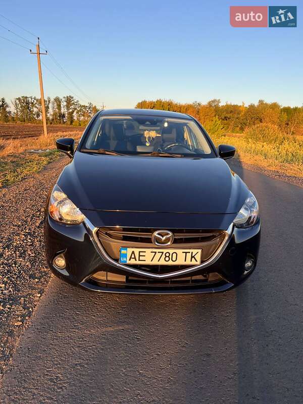 2016 mazda 2
