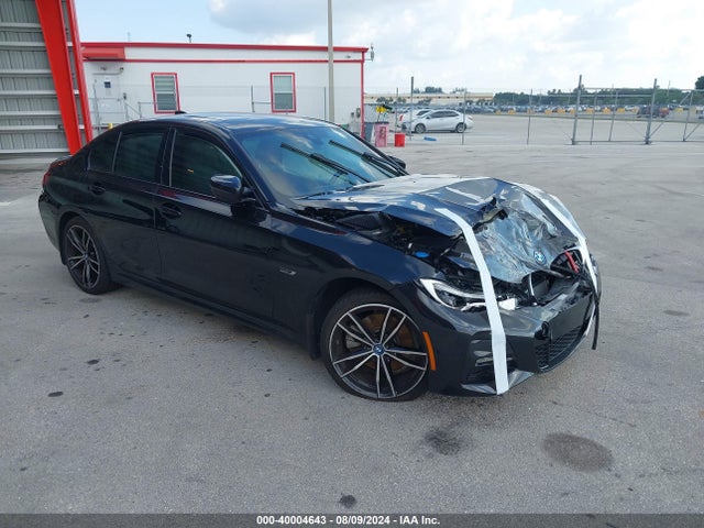 2022 bmw 330e