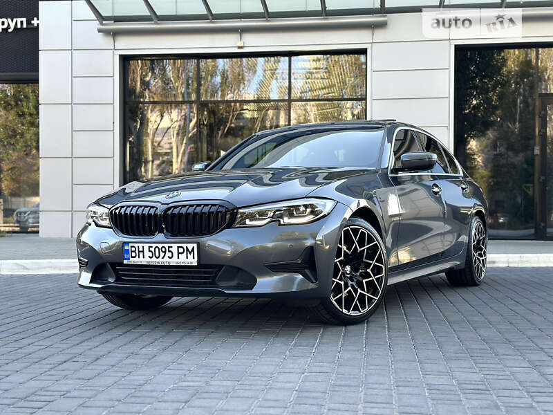 2019 bmw 330i
