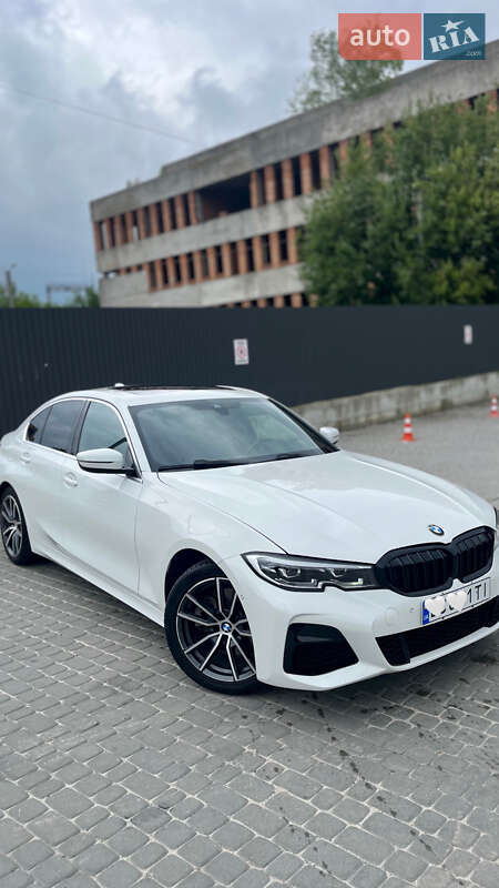 2019 bmw 330i