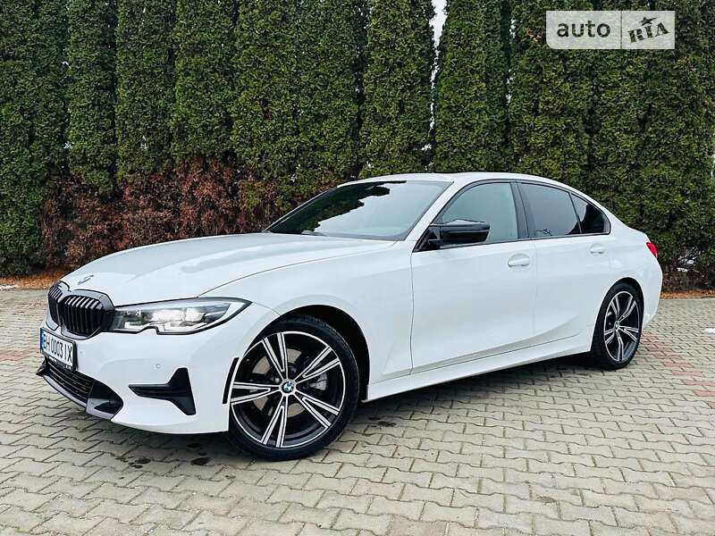 2021 bmw 330i