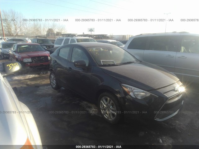 2017 toyota yaris ia