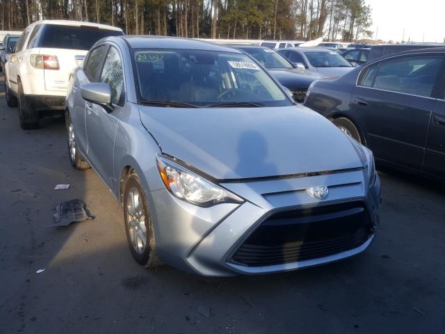 2018 toyota yaris ia