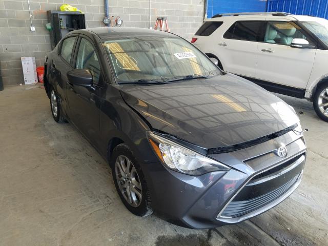 2017 toyota yaris ia
