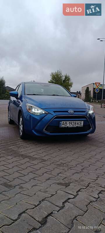 2017 toyota yaris