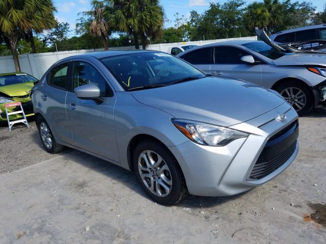 2017 toyota yaris