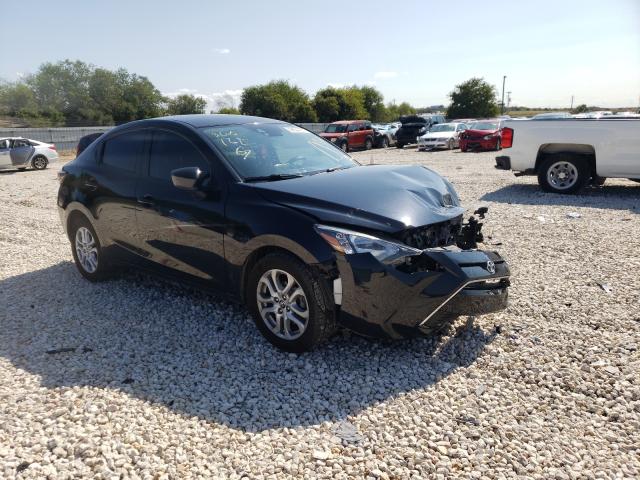 2017 toyota yaris ia