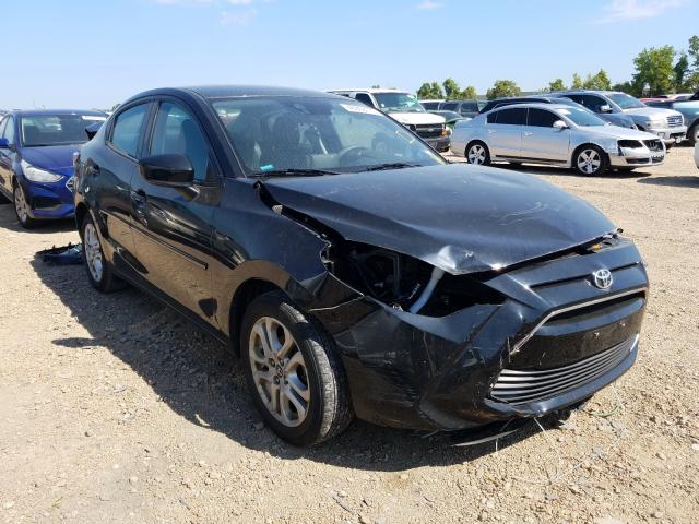 2016 toyota yaris ia