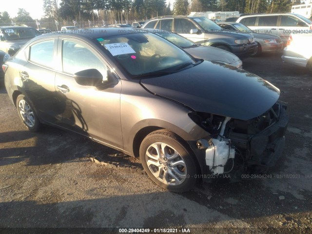 2016 toyota yaris ia