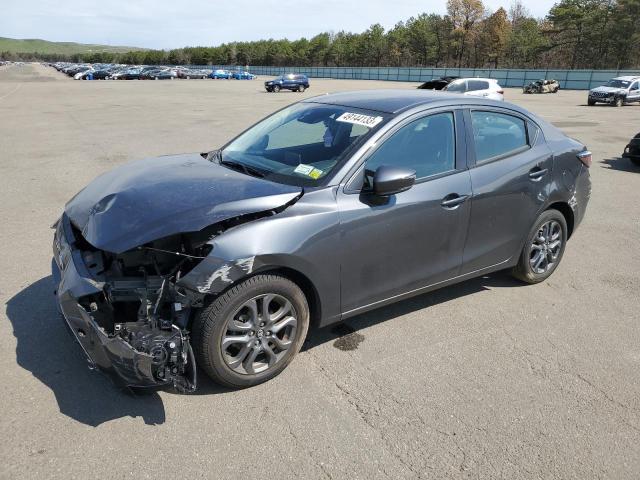 2019 toyota yaris l
