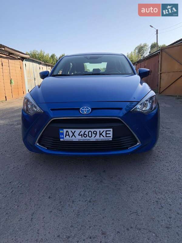 2017 toyota yaris