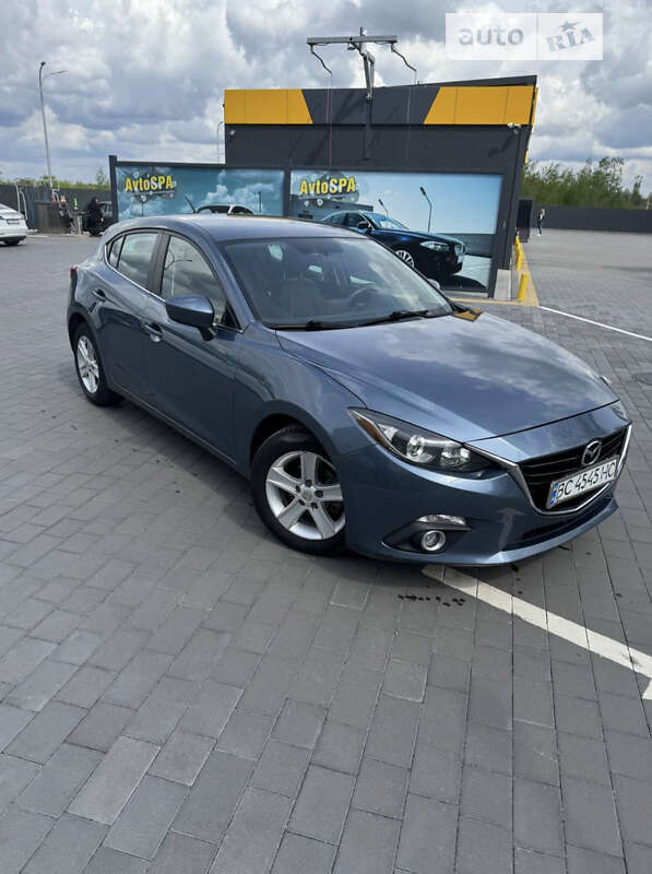 2016 MAZDA Mazda3