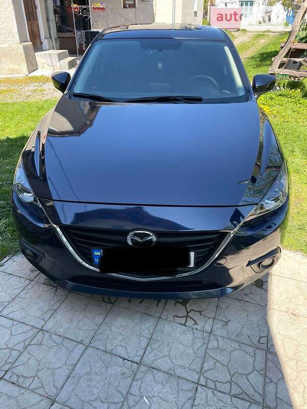 2015 MAZDA Mazda3