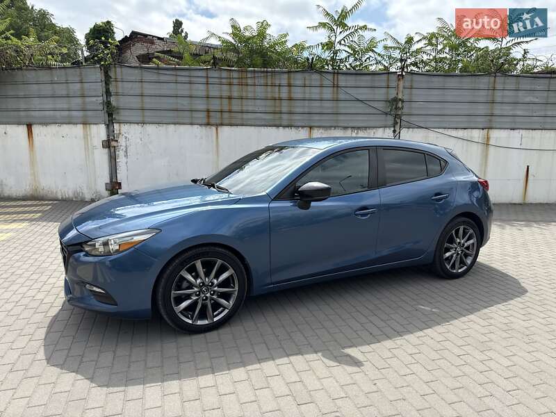 2018 mazda 3