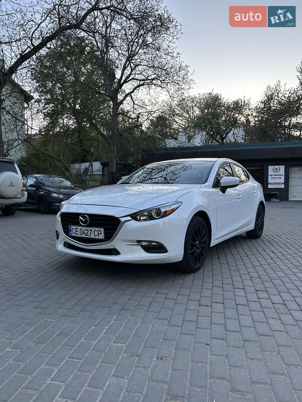 2017 MAZDA Mazda3
