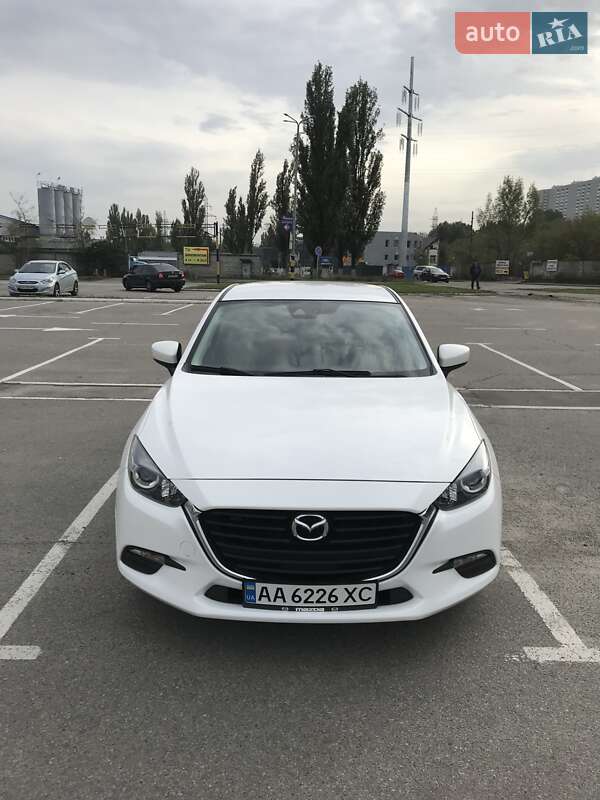 2018 MAZDA Mazda3
