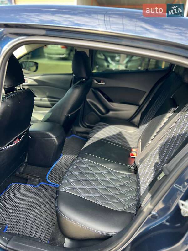 2018 mazda 3