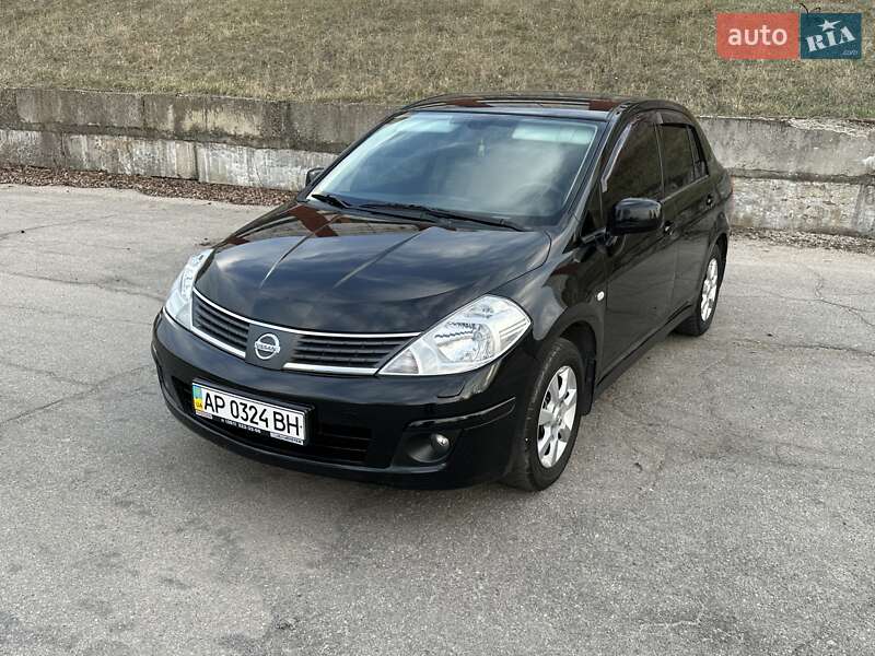 2008 nissan tiida