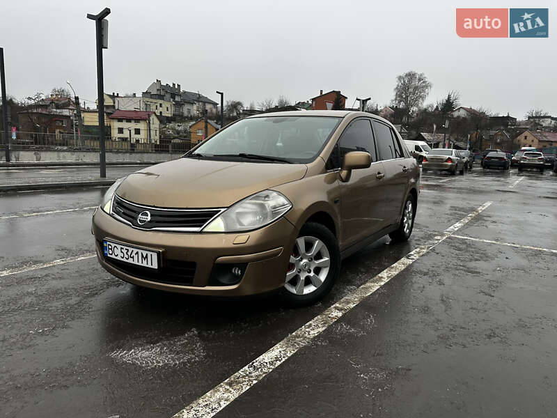 2008 nissan tiida