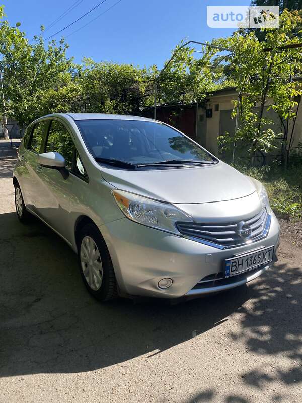 2014 nissan versa note