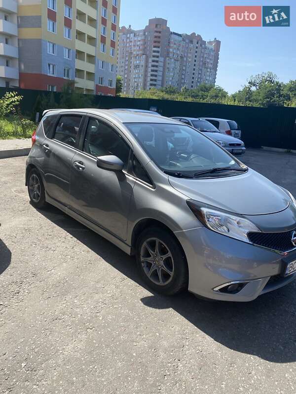 2015 nissan versa