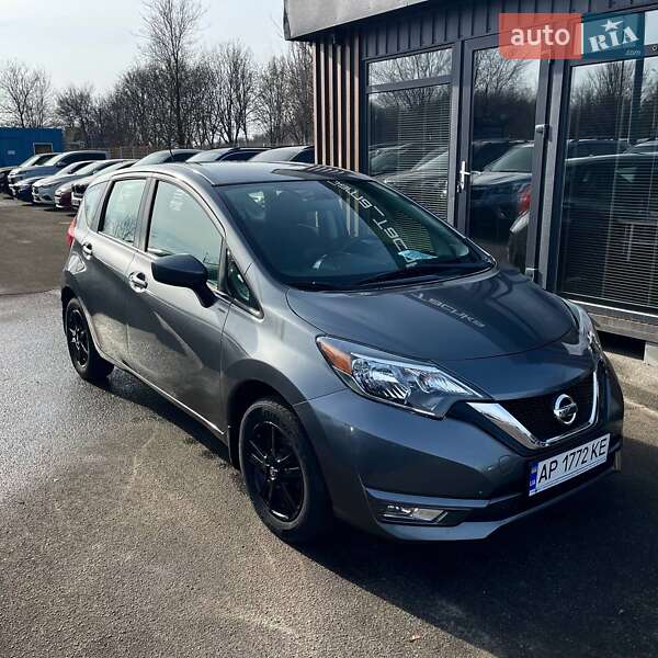 2017 nissan versa note